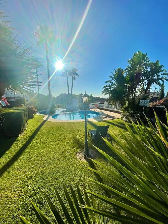 Modern Garden Apartment With A Fantastic Sea View And A Private Garden Sitio de Calahonda