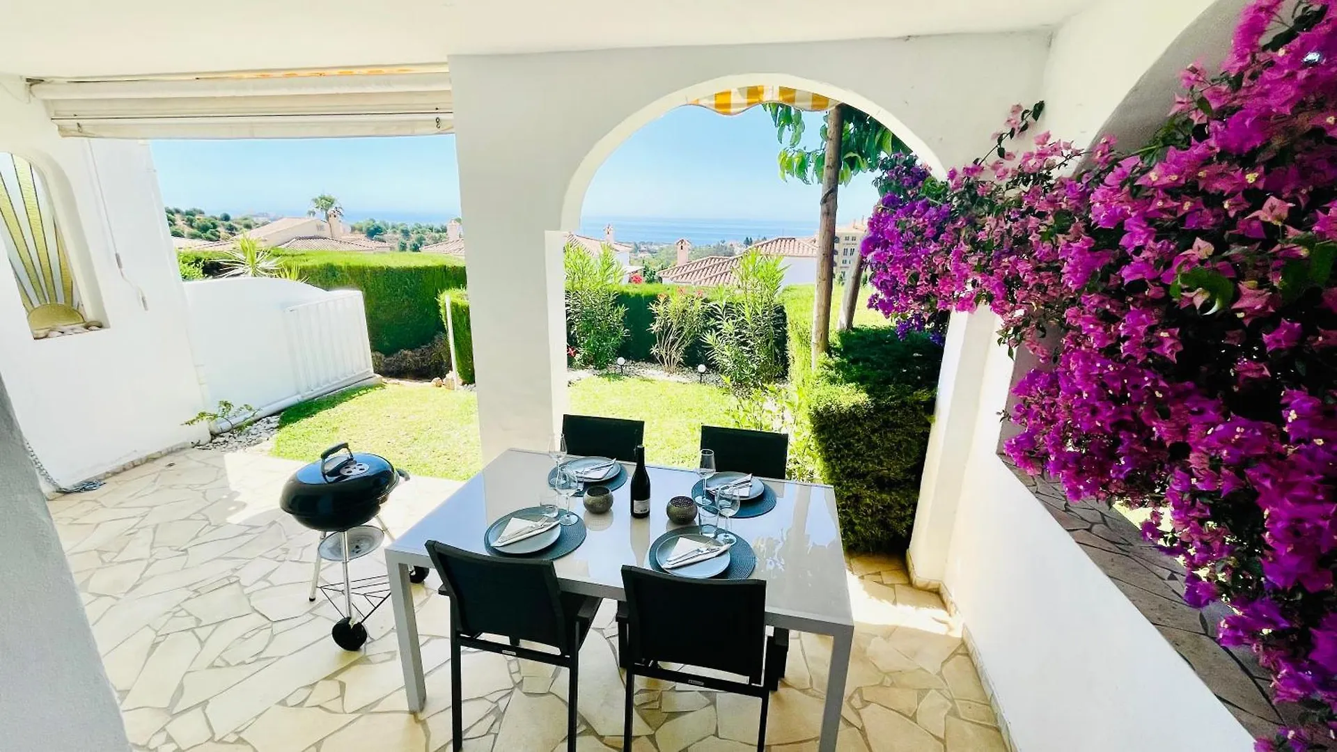 Modern Garden Apartment With A Fantastic Sea View And A Private Garden Sitio de Calahonda Spain